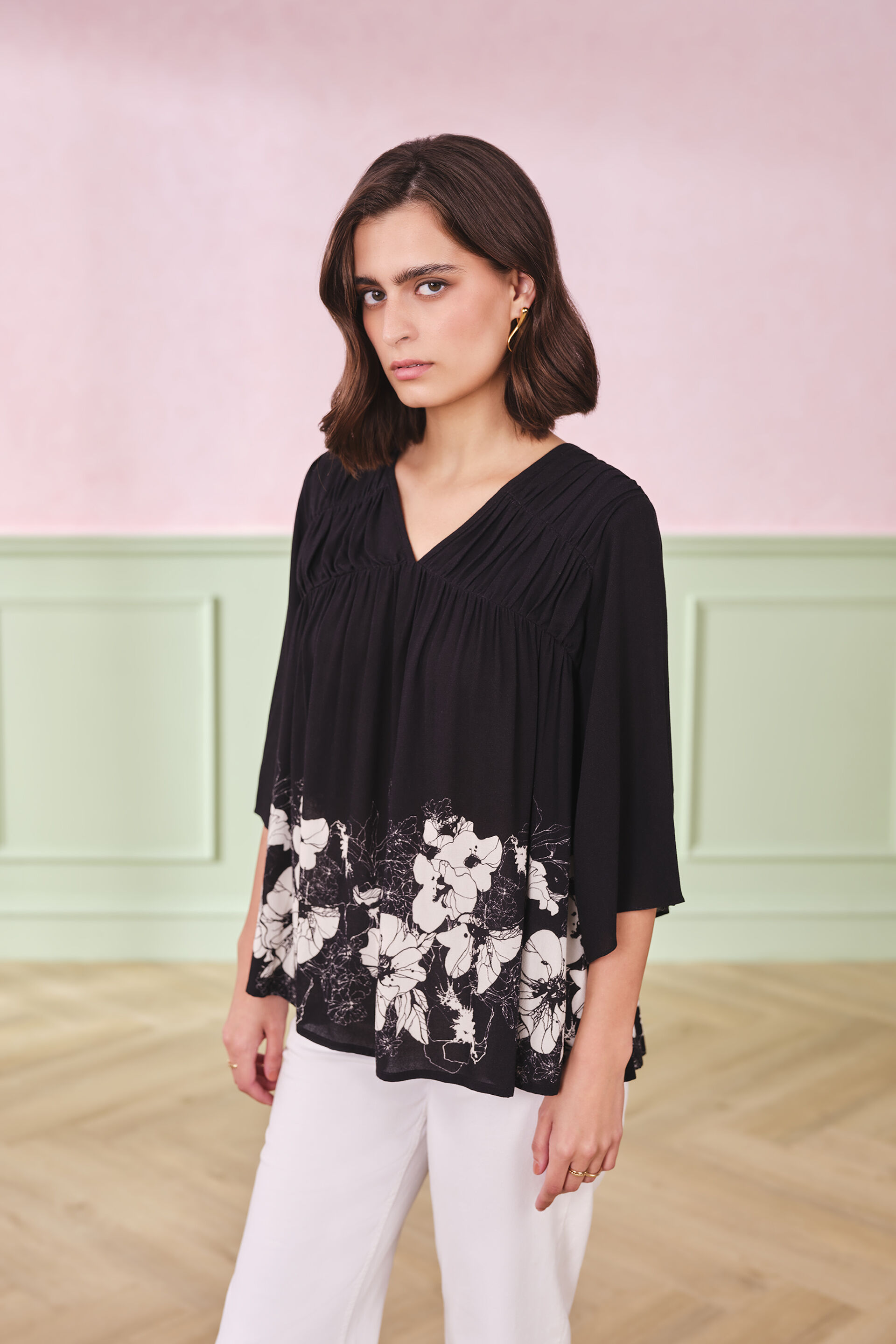 Pearly Blooms Viscose Top, Black, image 3